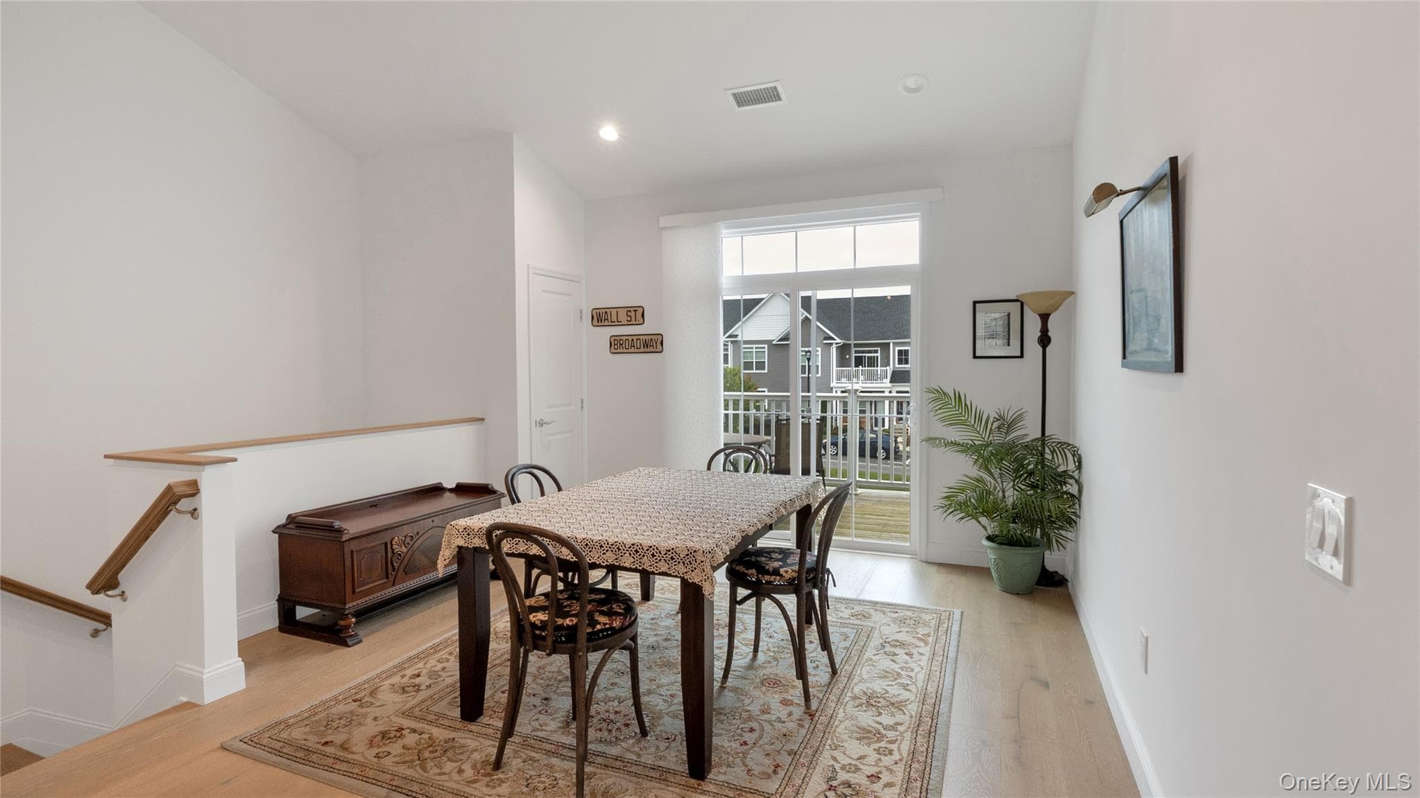 272 Silver Timber Drive thumbnail 5