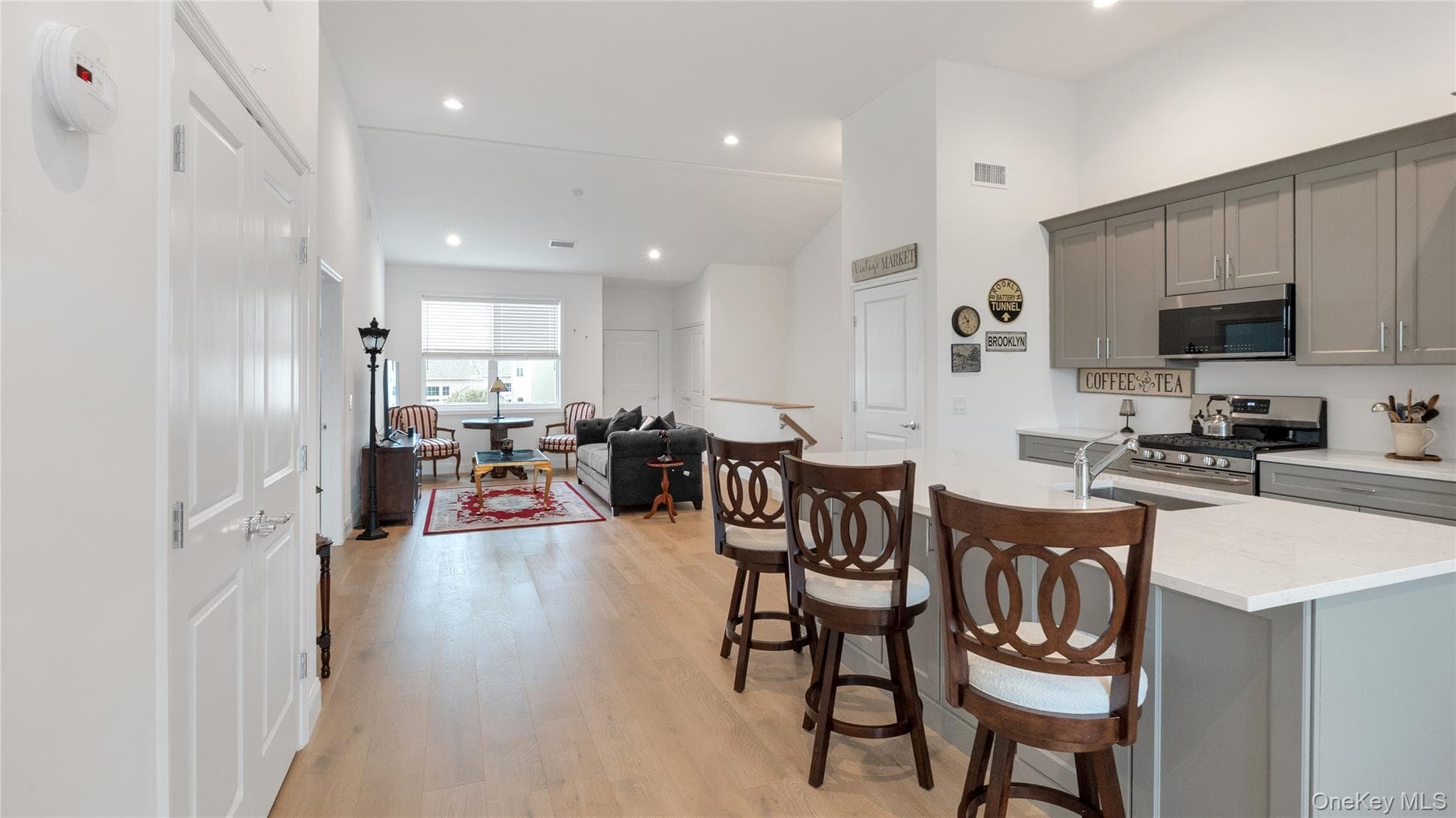 272 Silver Timber Drive thumbnail 9