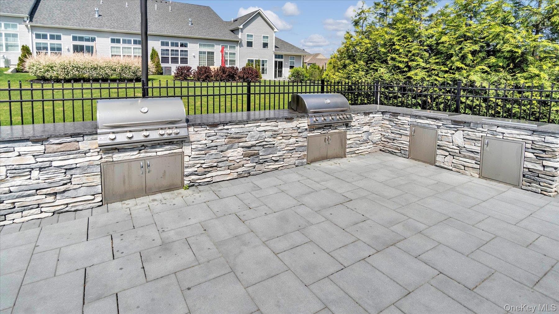 272 Silver Timber Drive thumbnail 35