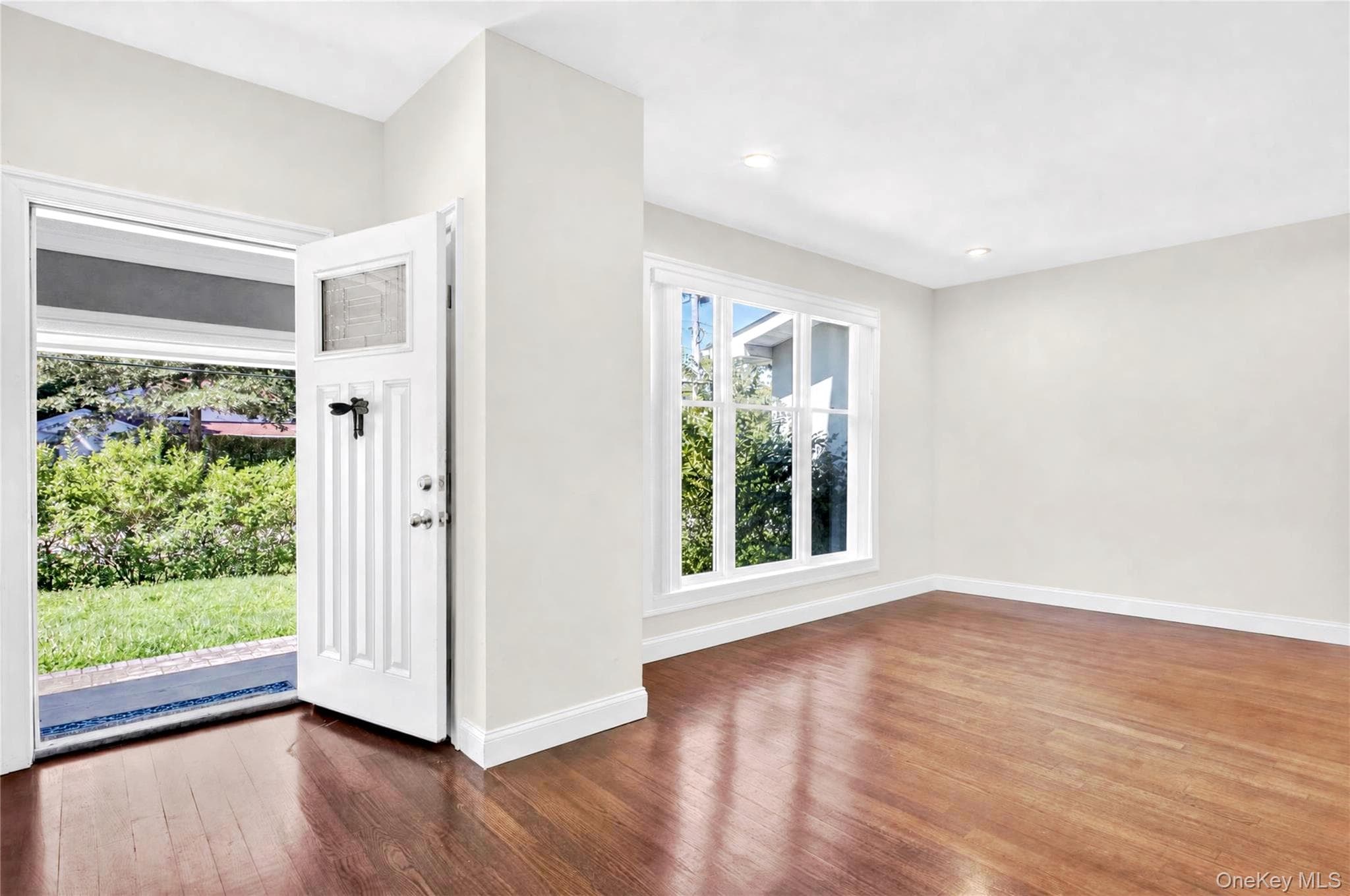 51 Bayview Avenue thumbnail 3
