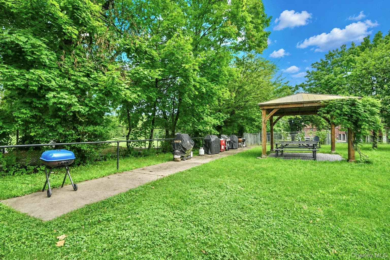 245-12 62 Avenue Unit: 2nd Floor thumbnail 17