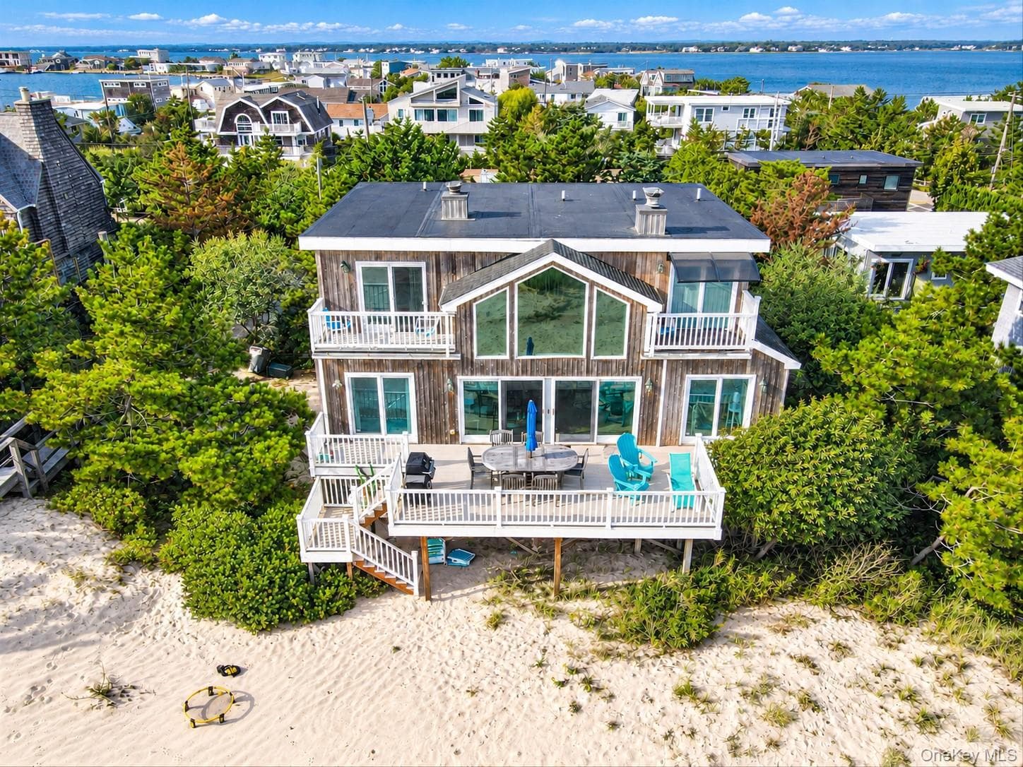 431 Dune Road thumbnail 2