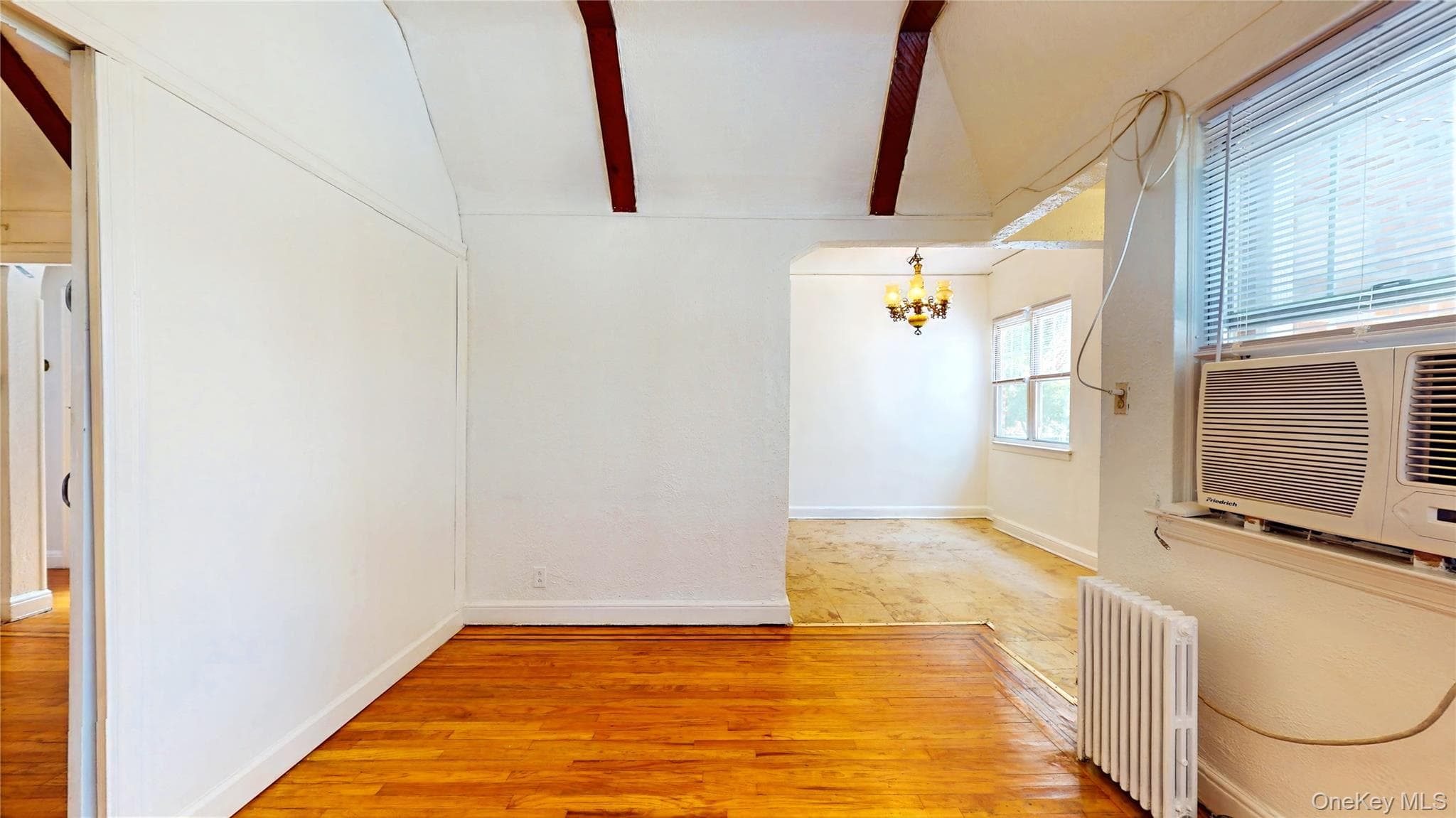 24-33 82nd Street thumbnail 11