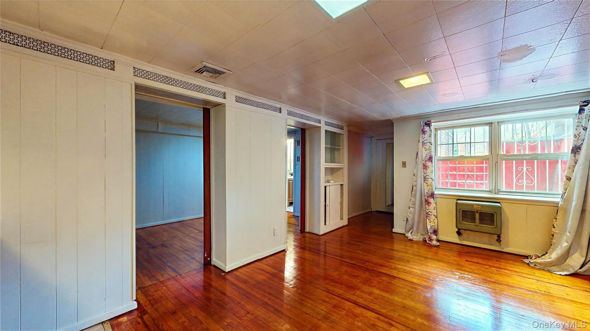 24-33 82nd Street thumbnail 23