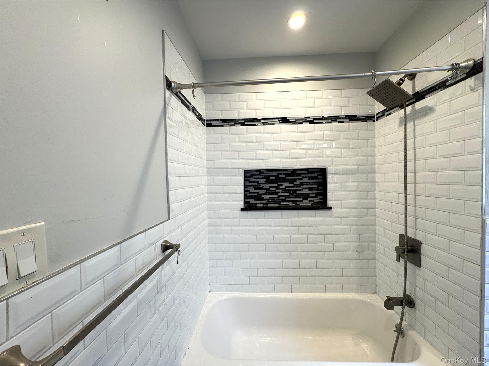 146-38 Bayside Avenue thumbnail 12