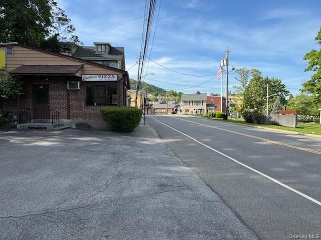 233 Main Street thumbnail 26
