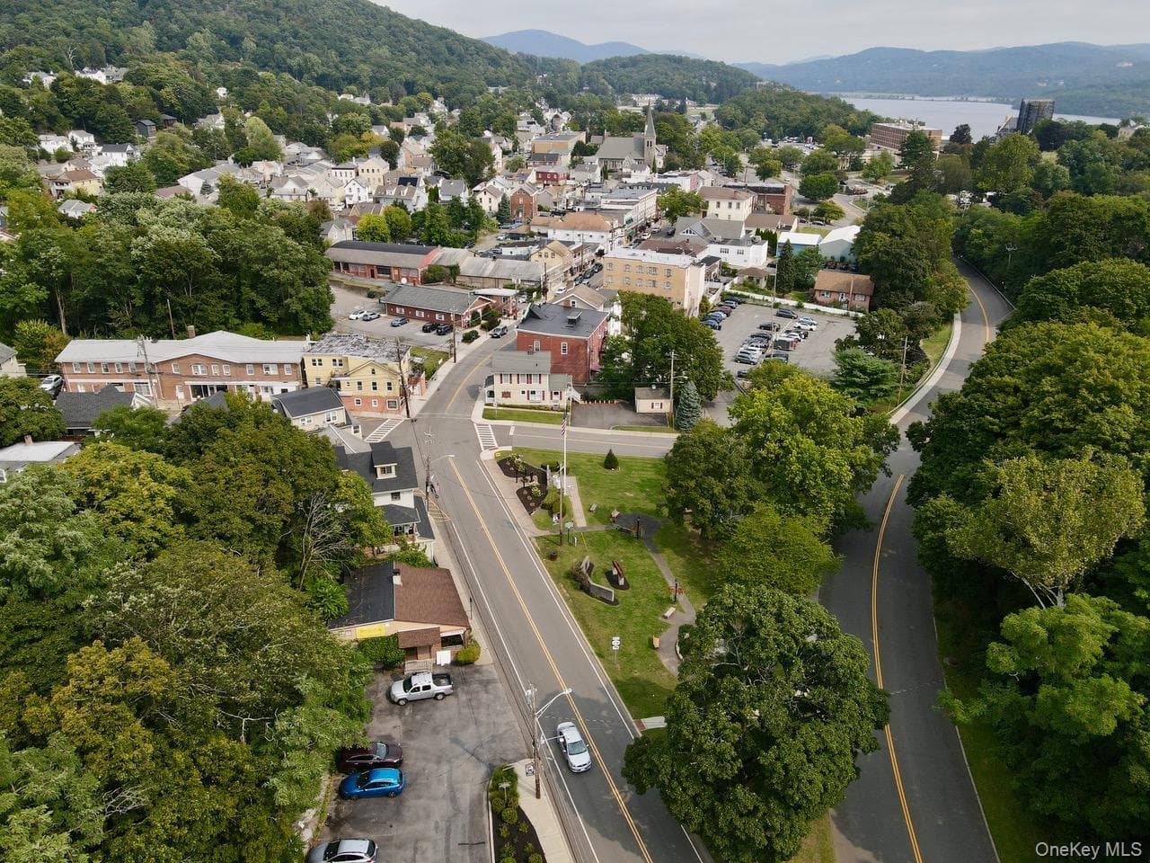 233 Main Street thumbnail 4