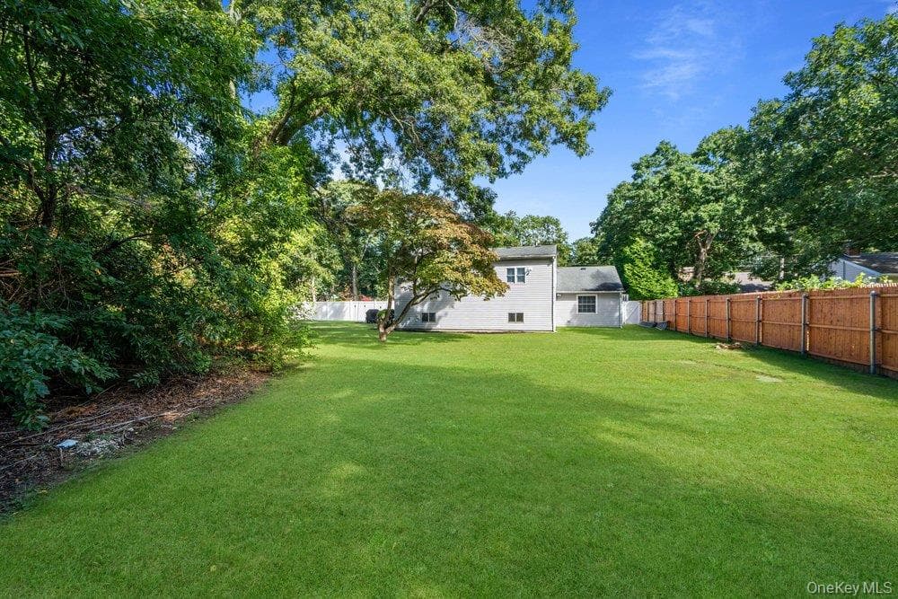 22 Half Moon Pond Road thumbnail 36