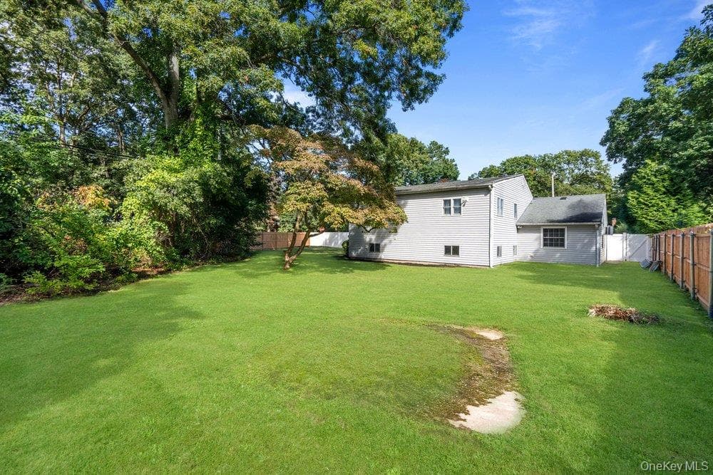 22 Half Moon Pond Road thumbnail 37