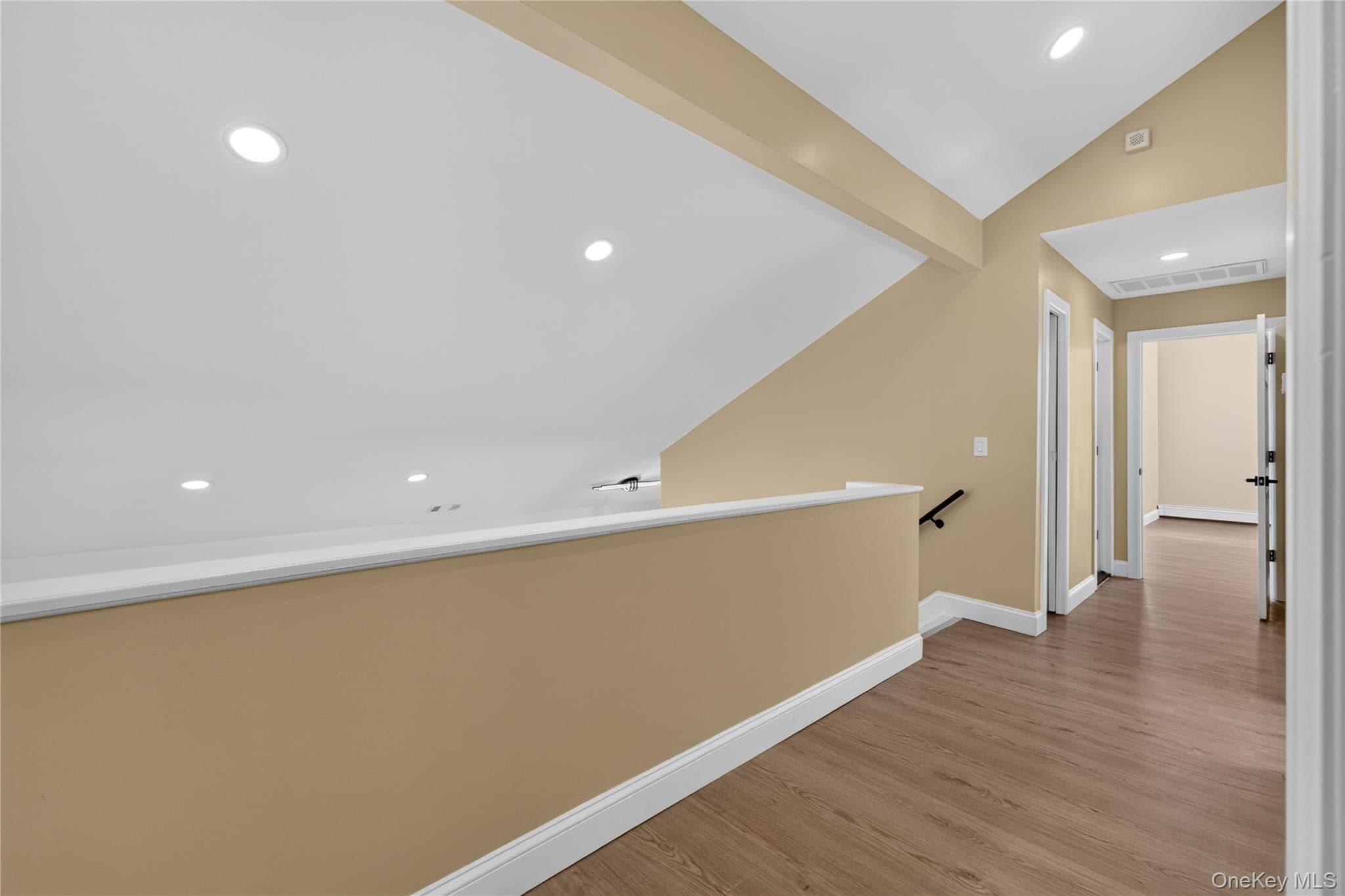 96 Chestnut Street thumbnail 23