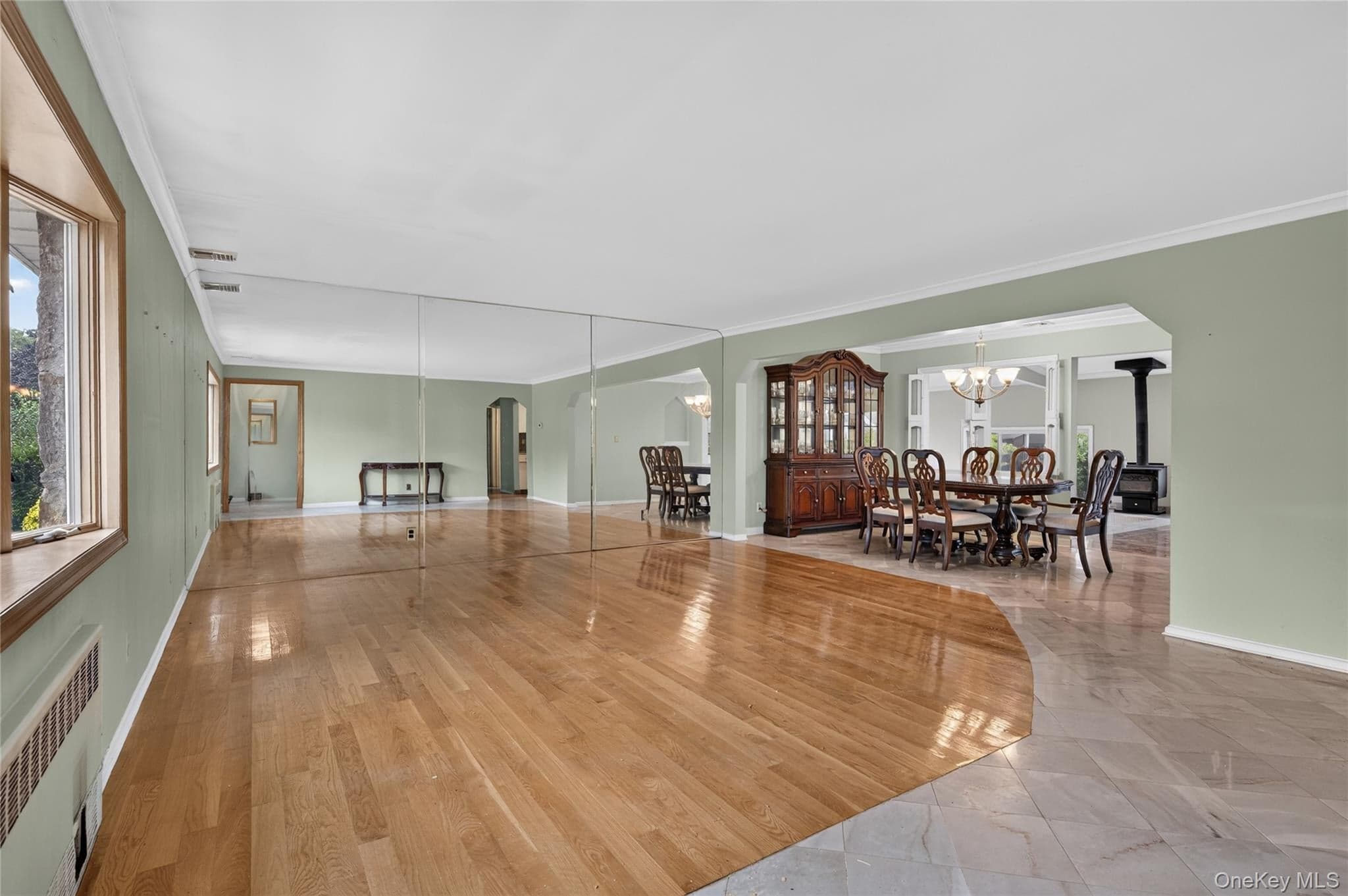 146 Longwood Avenue thumbnail 5
