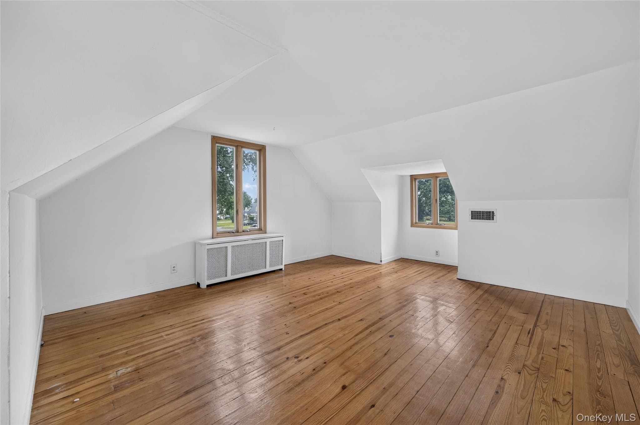 146 Longwood Avenue thumbnail 27