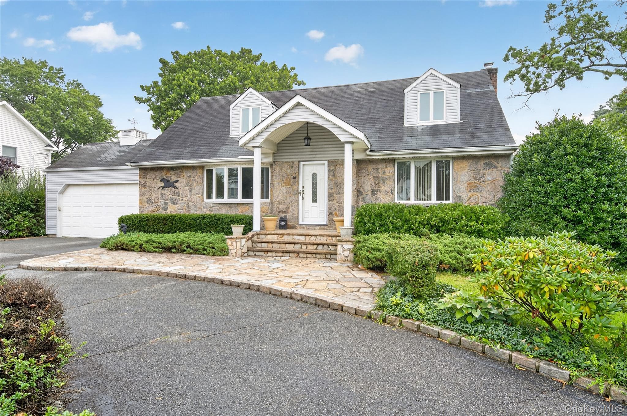 146 Longwood Avenue thumbnail 2