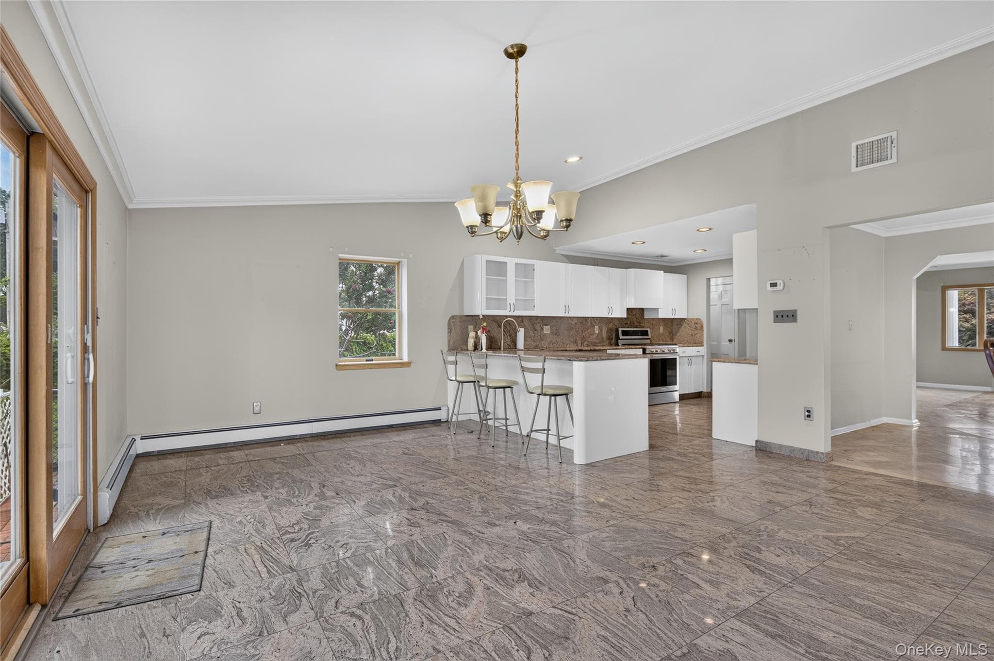 146 Longwood Avenue thumbnail 14