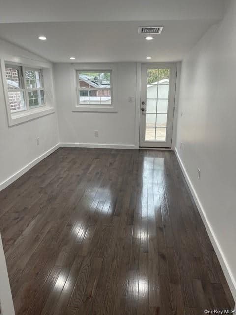 235 E th Street thumbnail 12