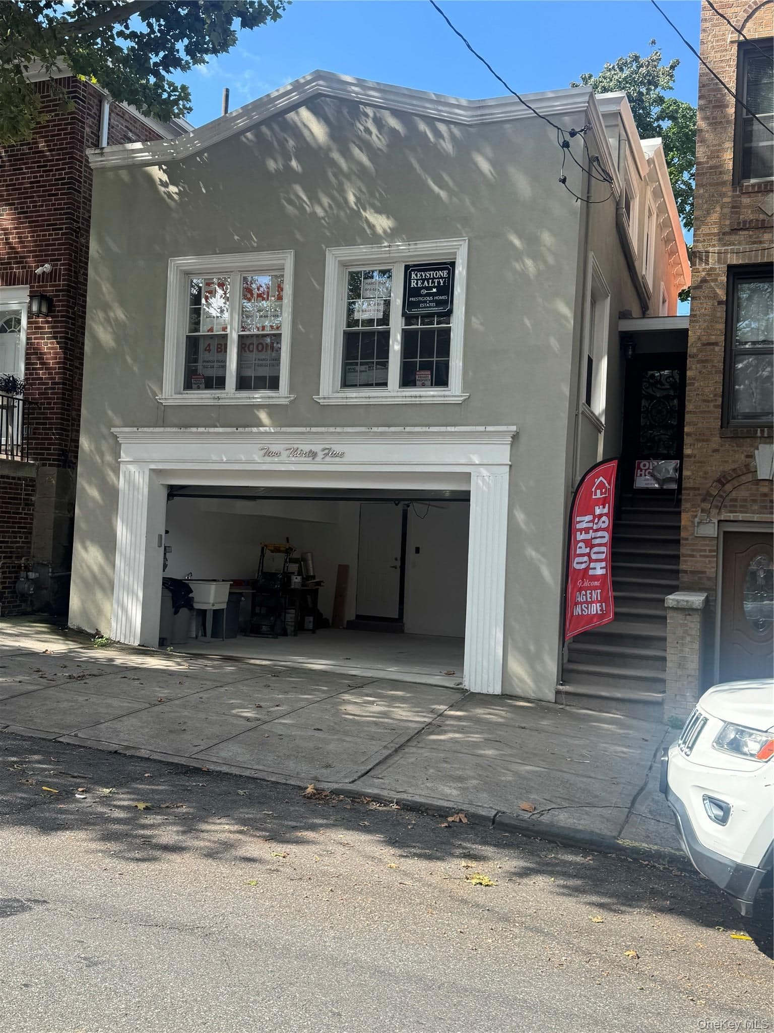 235 E th Street thumbnail 17