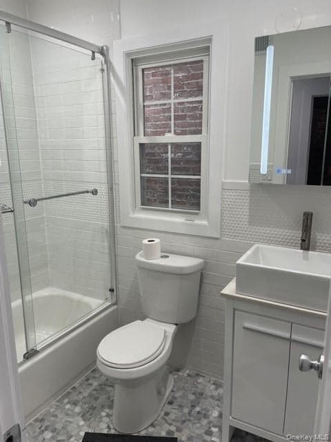 235 E th Street thumbnail 9