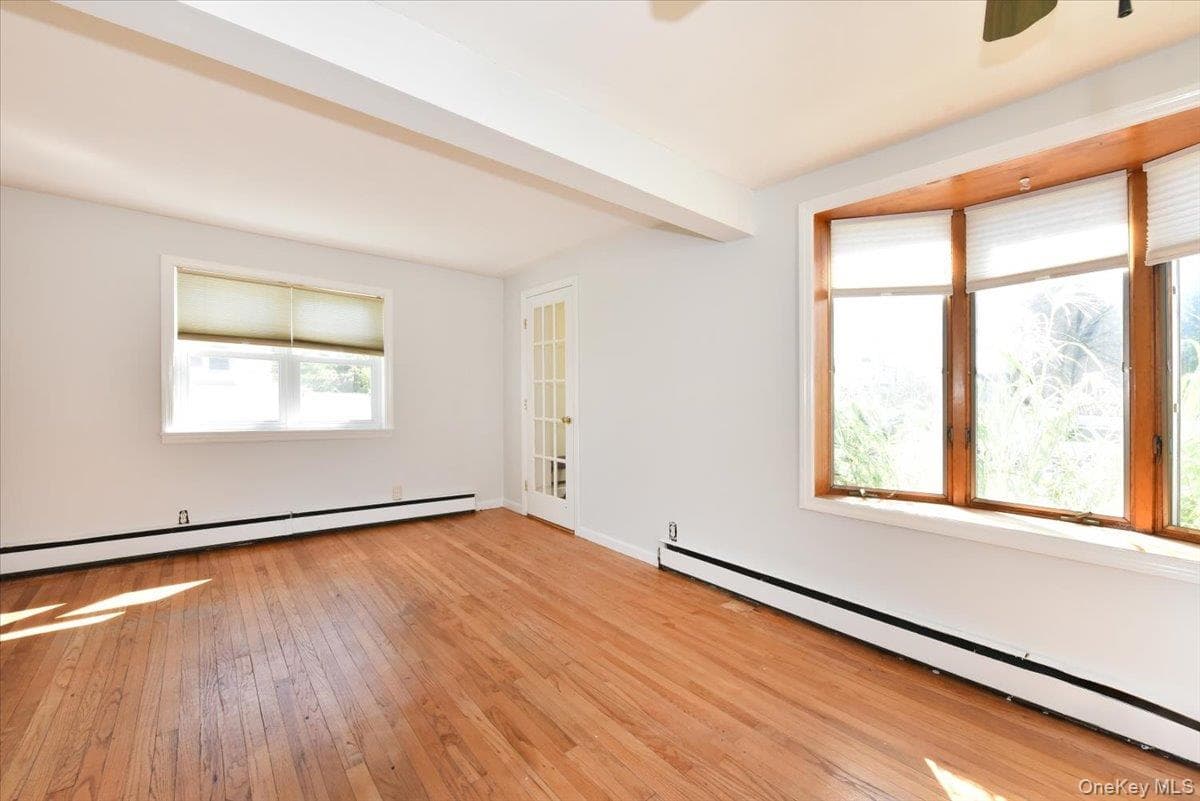35 Montauk Drive thumbnail 9