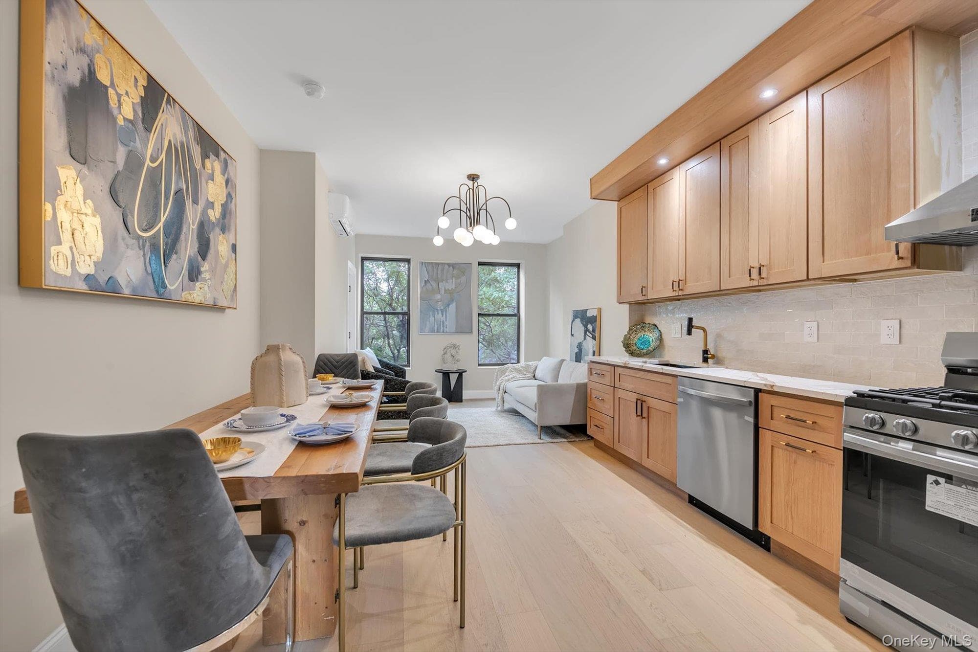 1045 Jefferson Avenue thumbnail 19