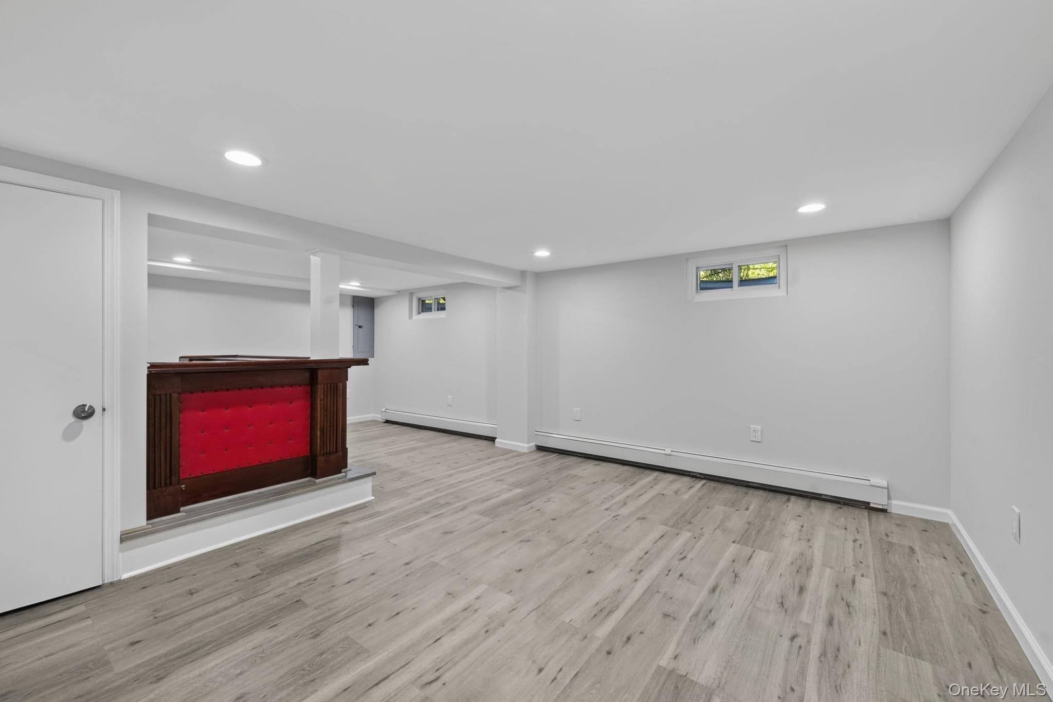 1547 Walt Whitman Road thumbnail 42