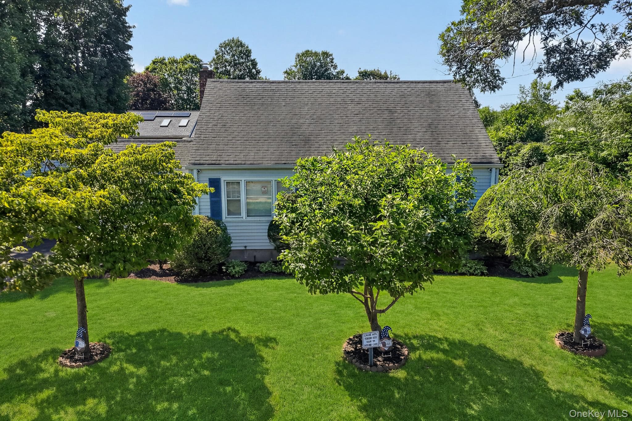 1547 Walt Whitman Road thumbnail 8