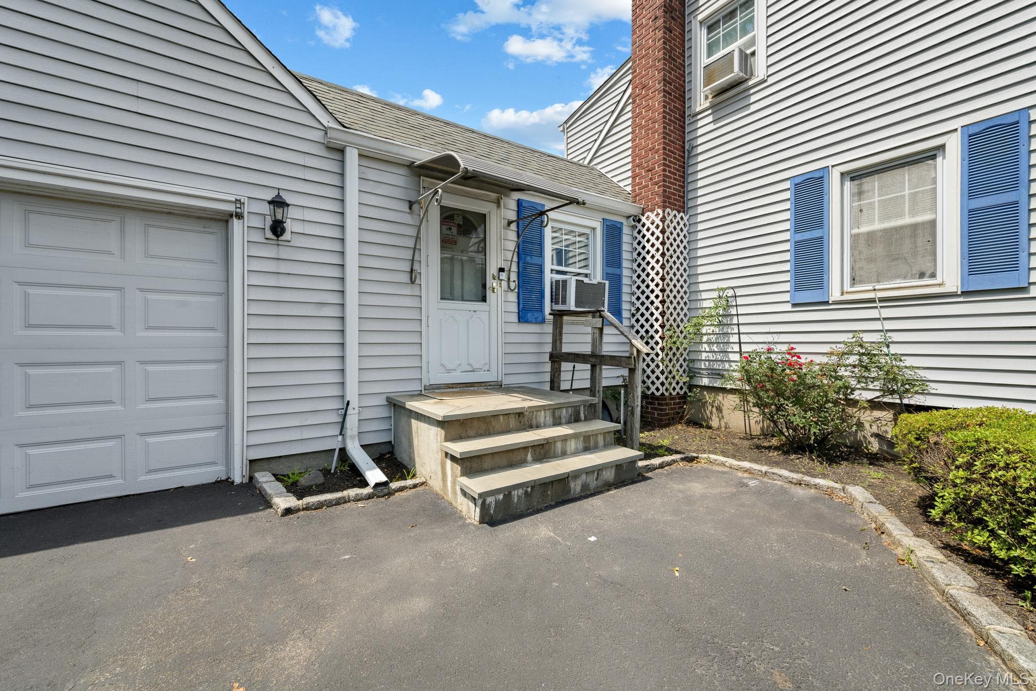 1547 Walt Whitman Road thumbnail 18
