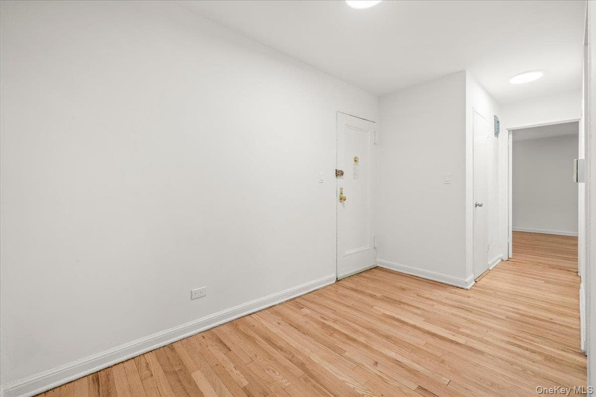 3260 Netherland Avenue Unit: 2F thumbnail 9
