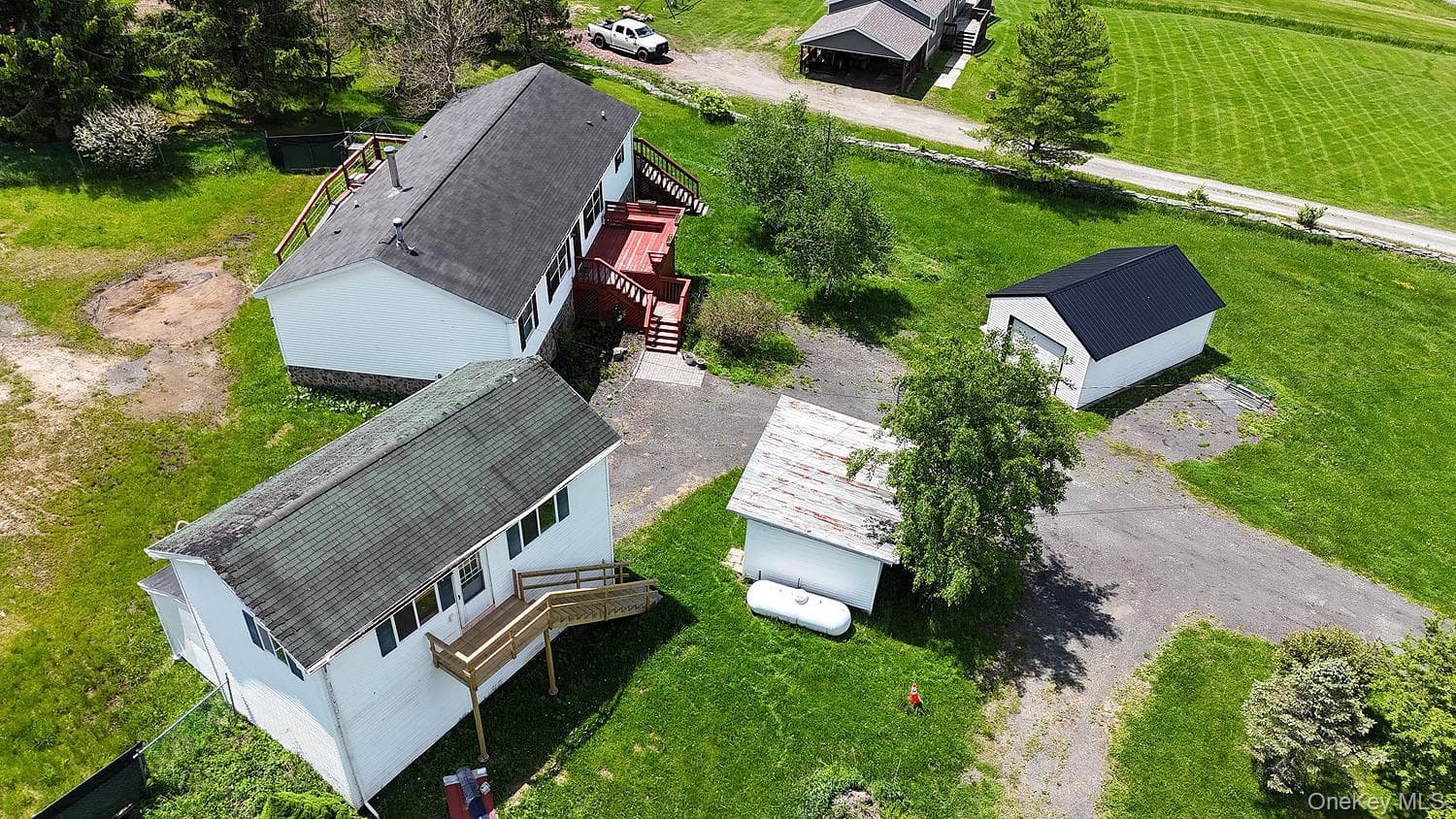 292 County Road 93 thumbnail 4