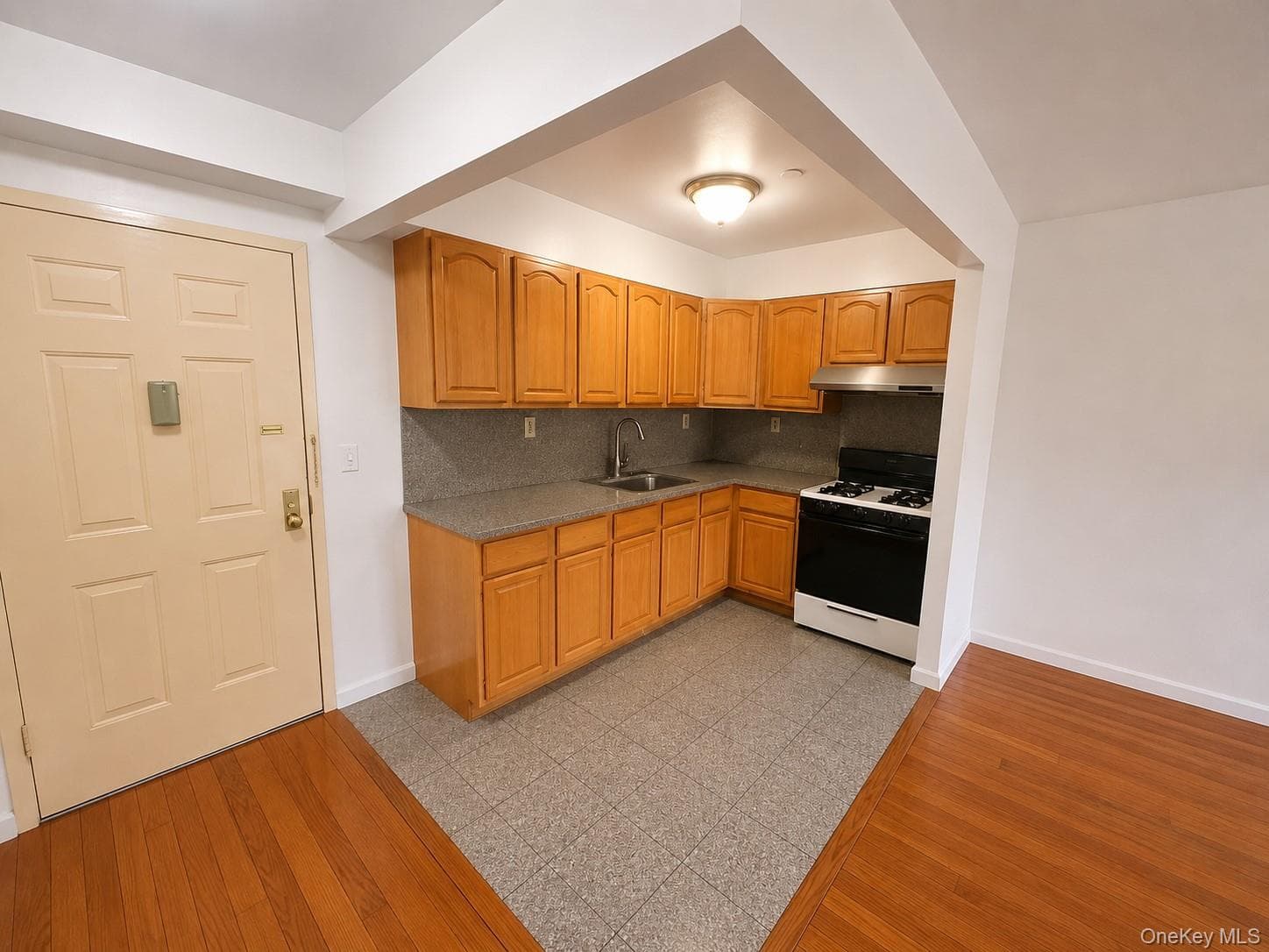 35-06 Leavitt Street Unit: 4F thumbnail 28