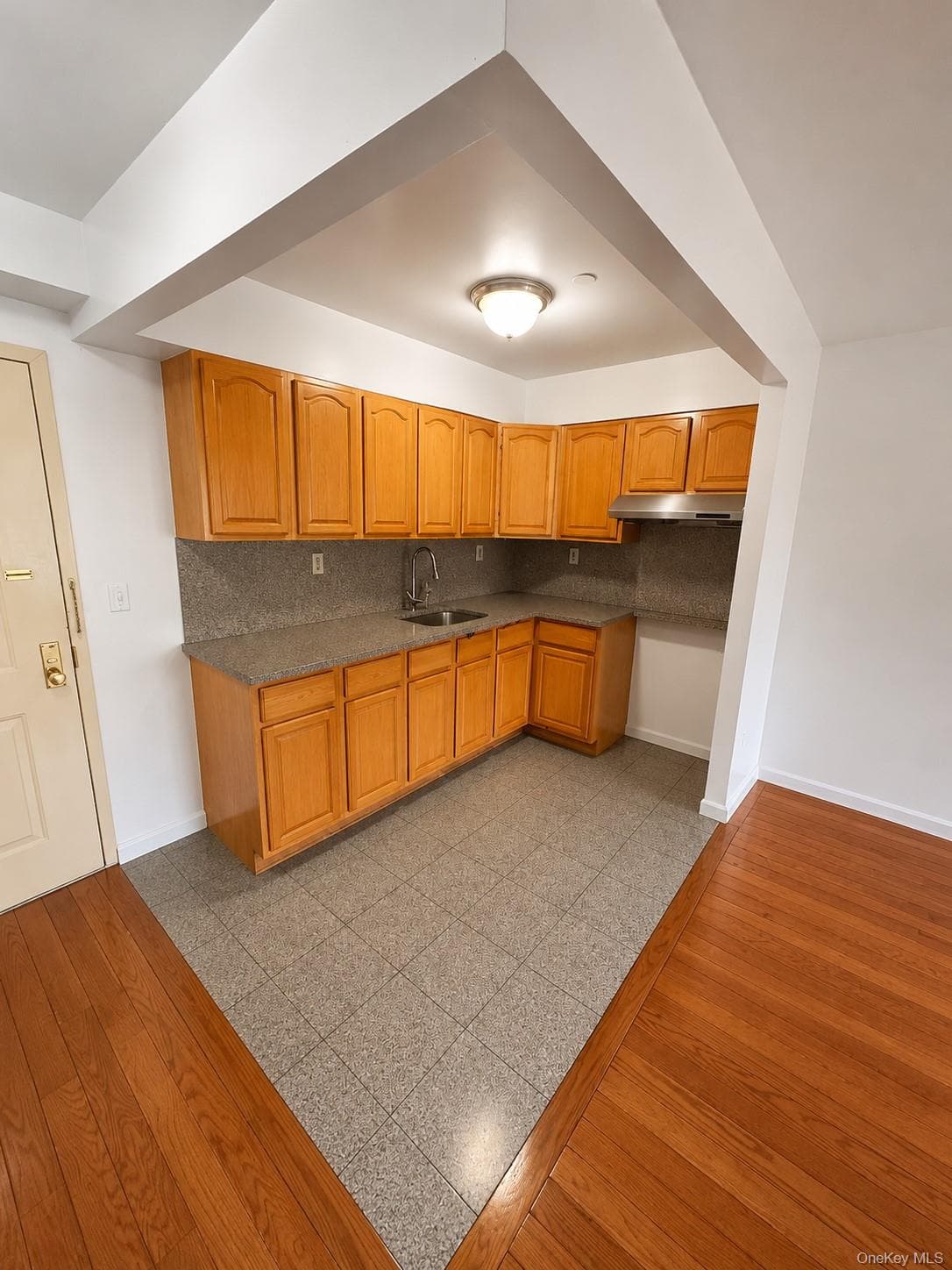 35-06 Leavitt Street Unit: 4F thumbnail 14