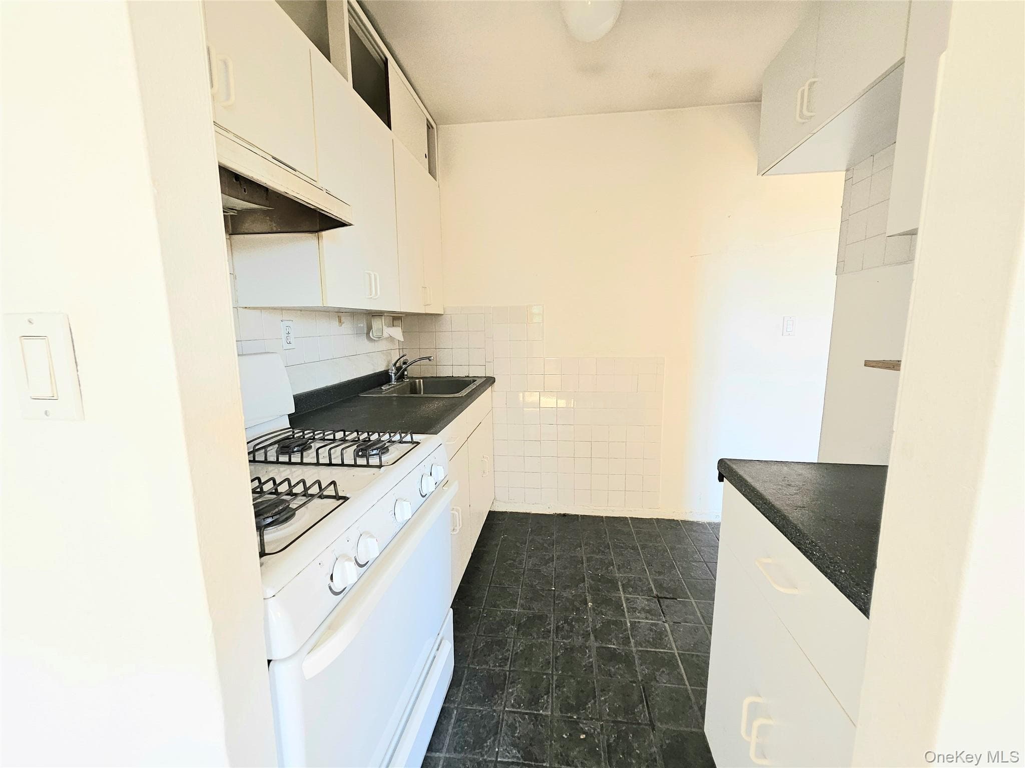 87-01 Midland Parkway Unit: 7D thumbnail 7