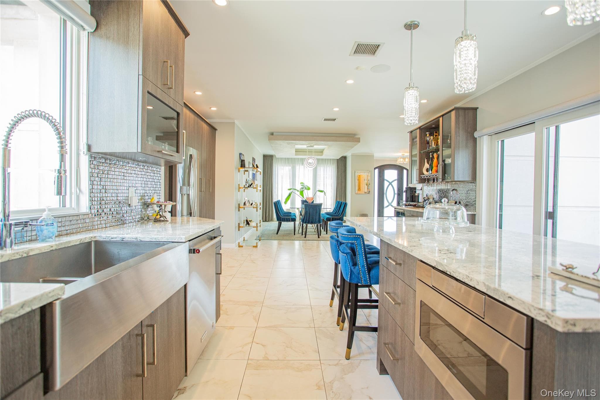 165 W Walnut Street thumbnail 11