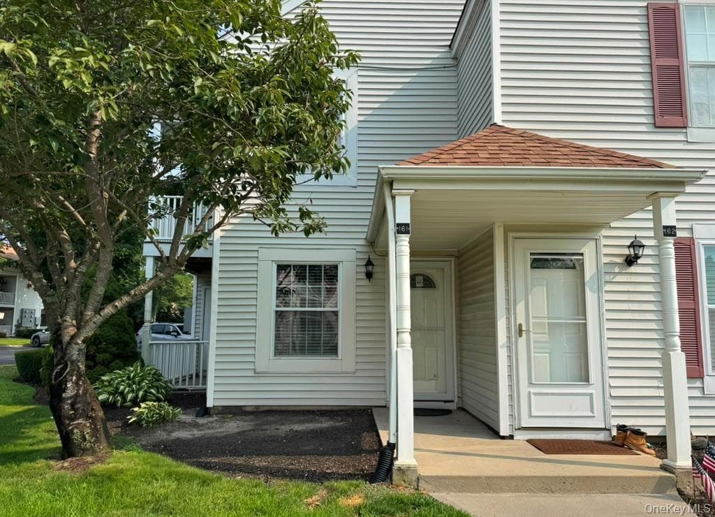 161 Fairview Circle, Middle Island