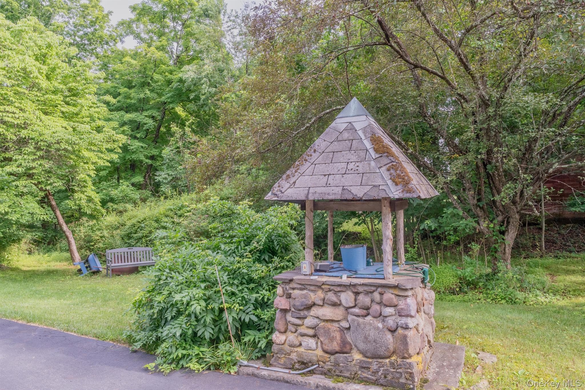 542 Blue Mountain Road thumbnail 37