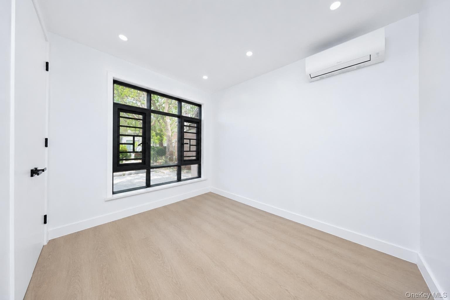 25 Goodwin Place thumbnail 12