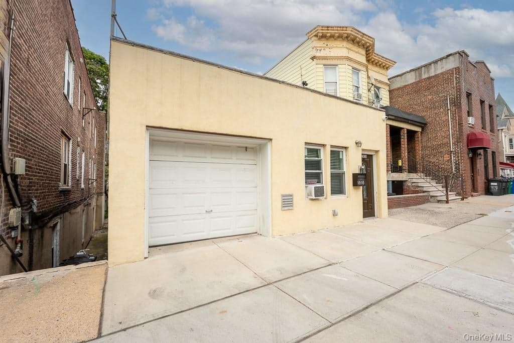 1616 Taylor Avenue thumbnail 12