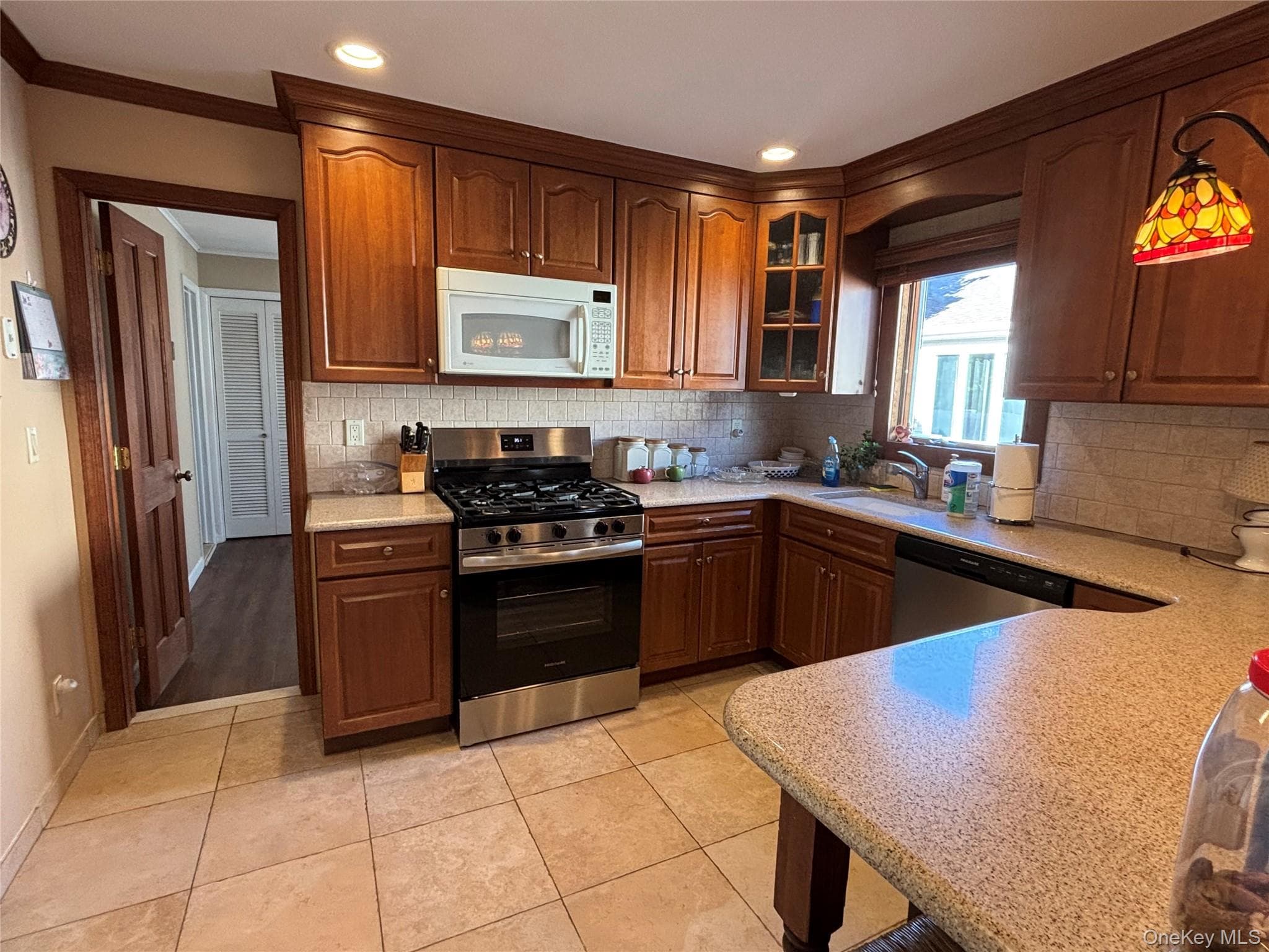 8 Walnut Place thumbnail 6