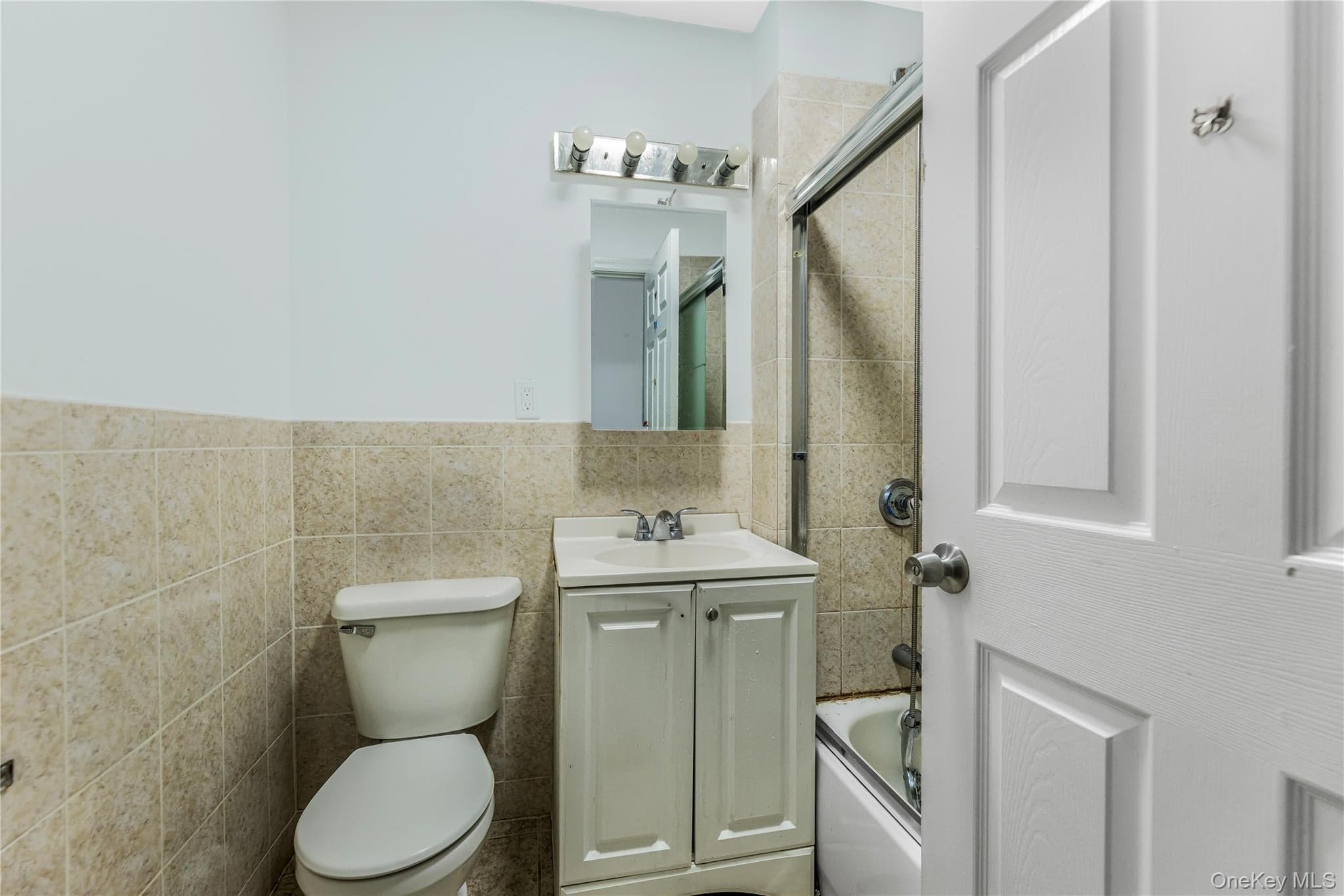 2573 Pelham Bay Park thumbnail 11