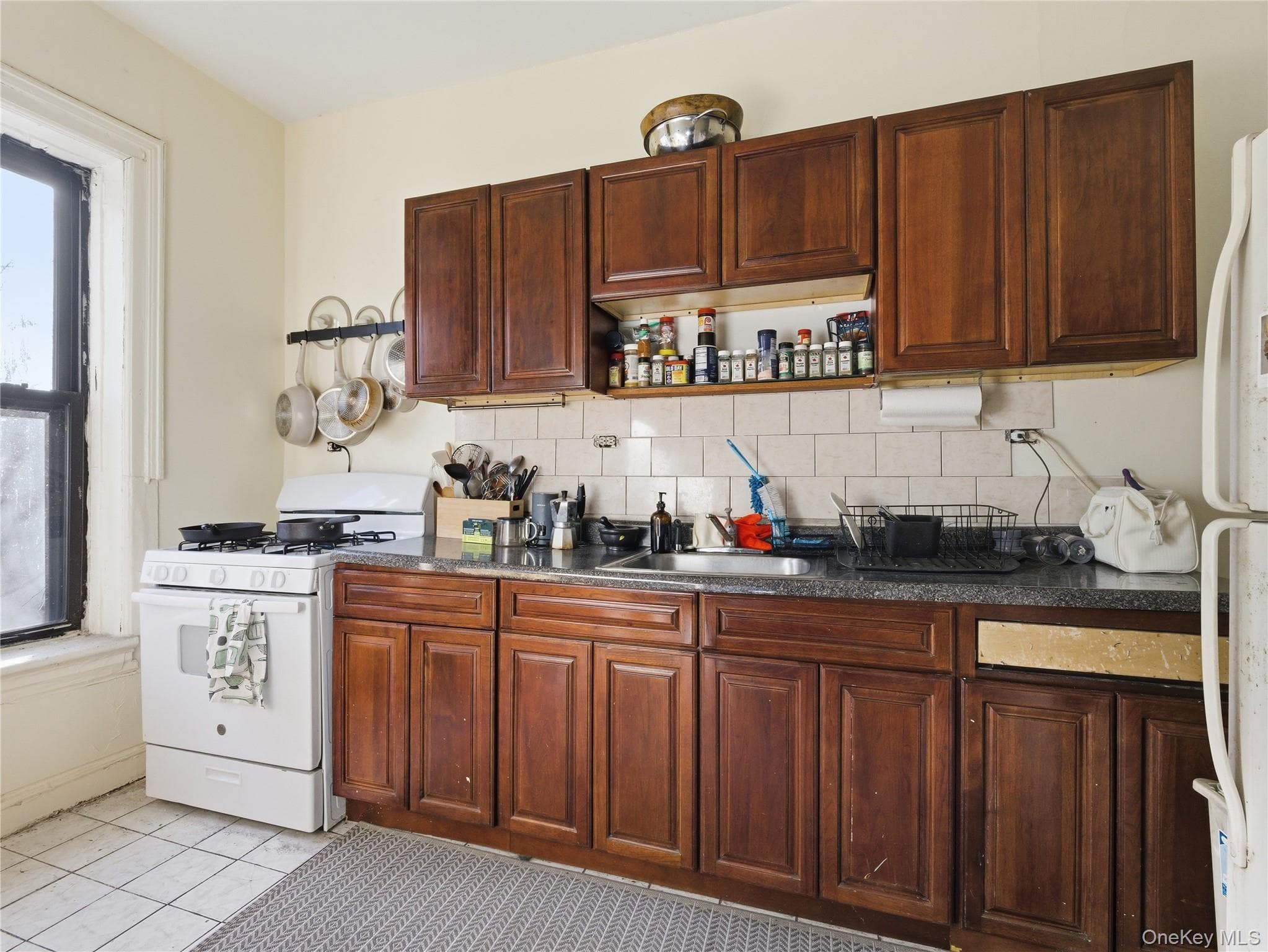 372 Parkside Avenue thumbnail 28