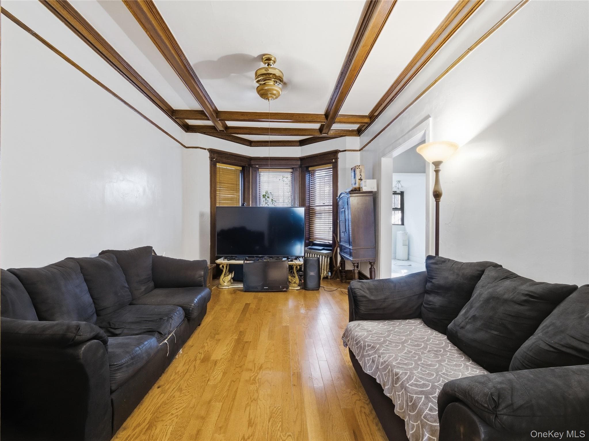 372 Parkside Avenue thumbnail 6