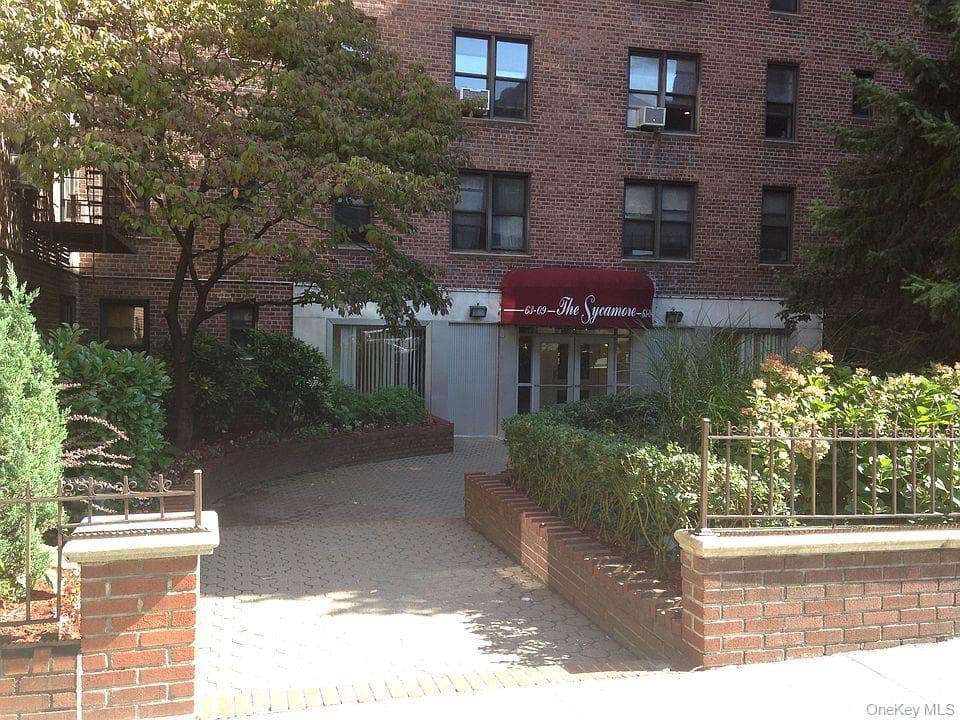 6309 108 Street Unit: 5J, Forest Hills