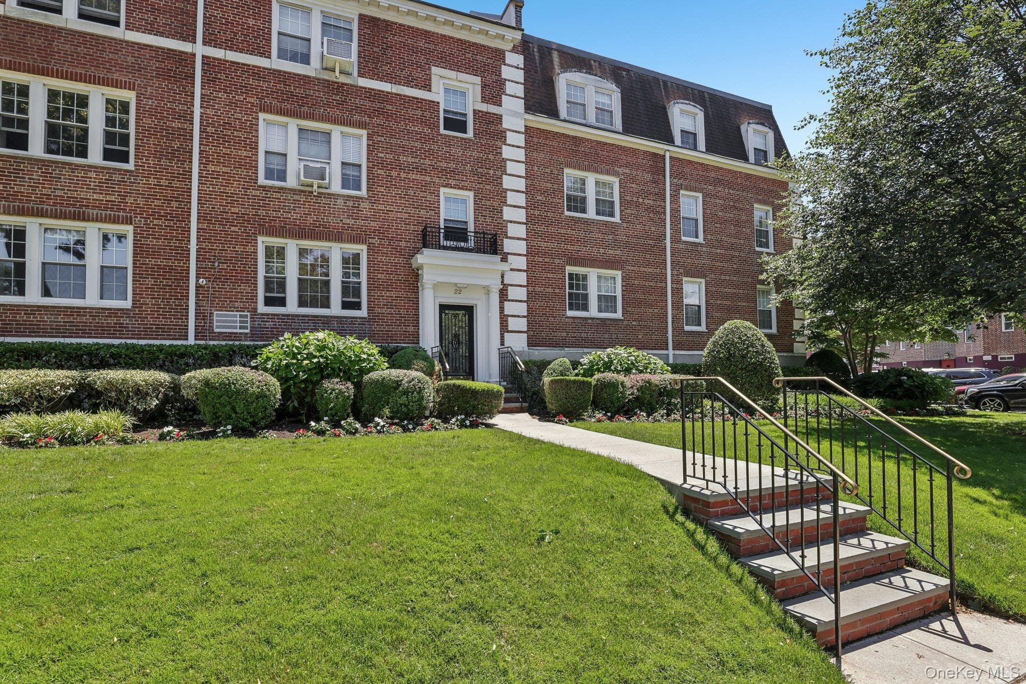 22 Hamilton Place Pl Unit: I3, Garden City