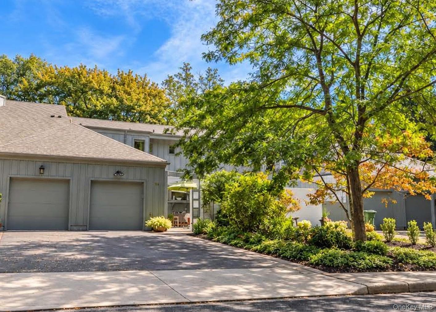 55 Rockledge Path, Port Jefferson