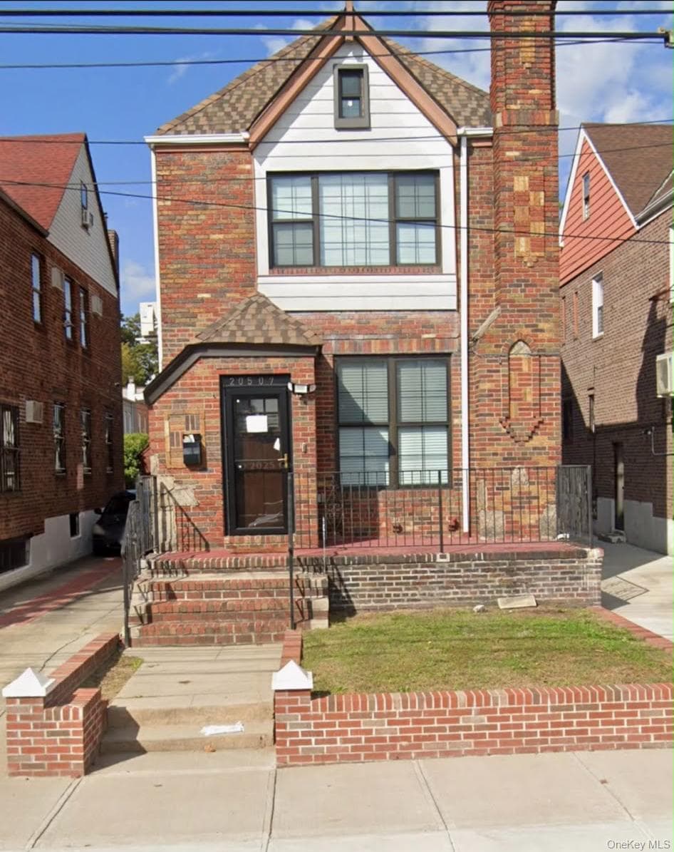 20507 Murdock Avenue, Saint Albans