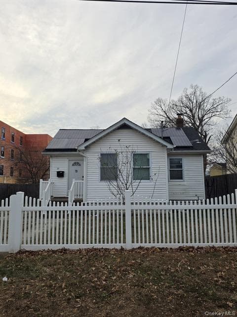 10 N 15th Street, Wyandanch