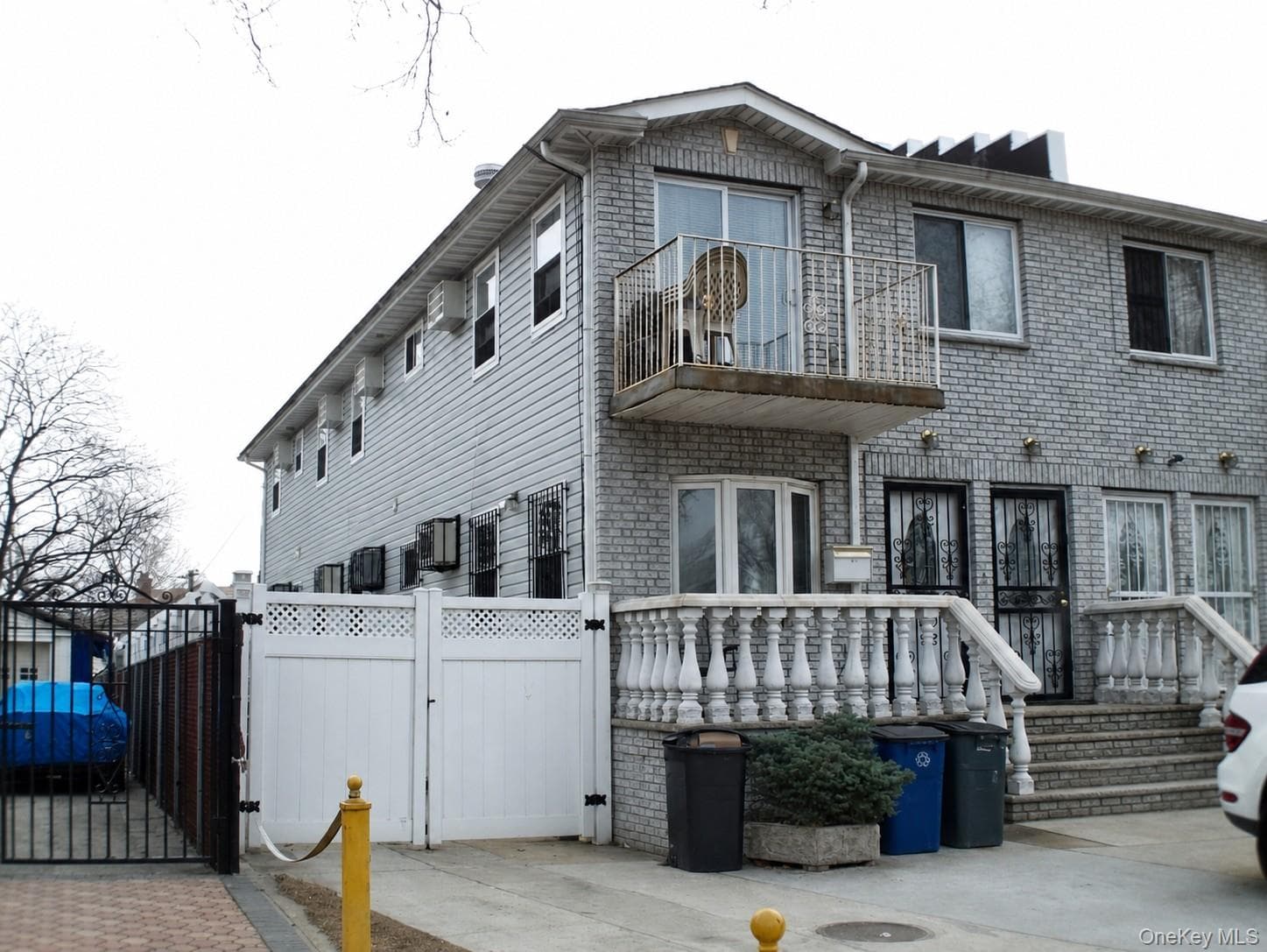 12823 Van Wyck Expressway, Jamaica