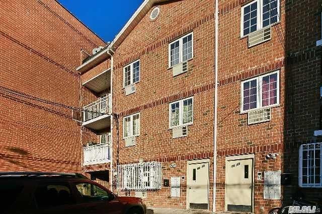 38-11 111th Street, Corona