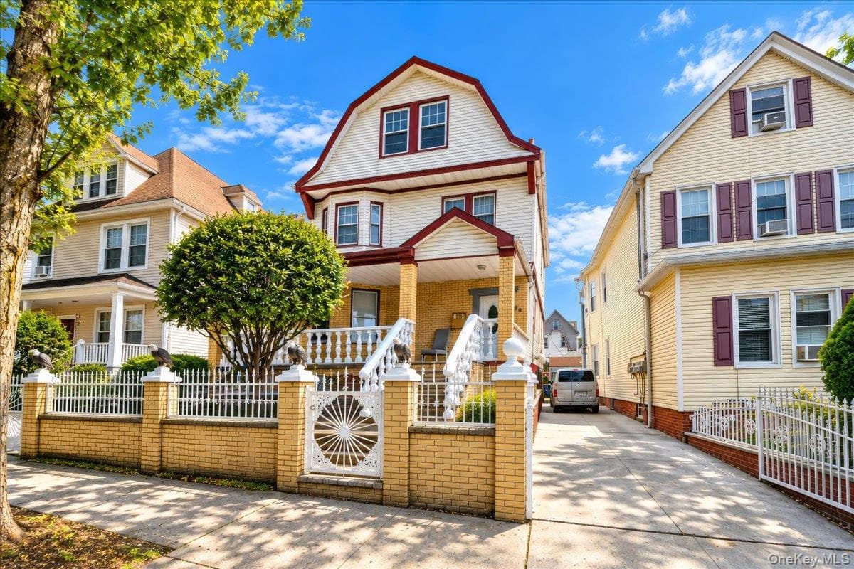 48 S 7th Avenue, Mount Vernon