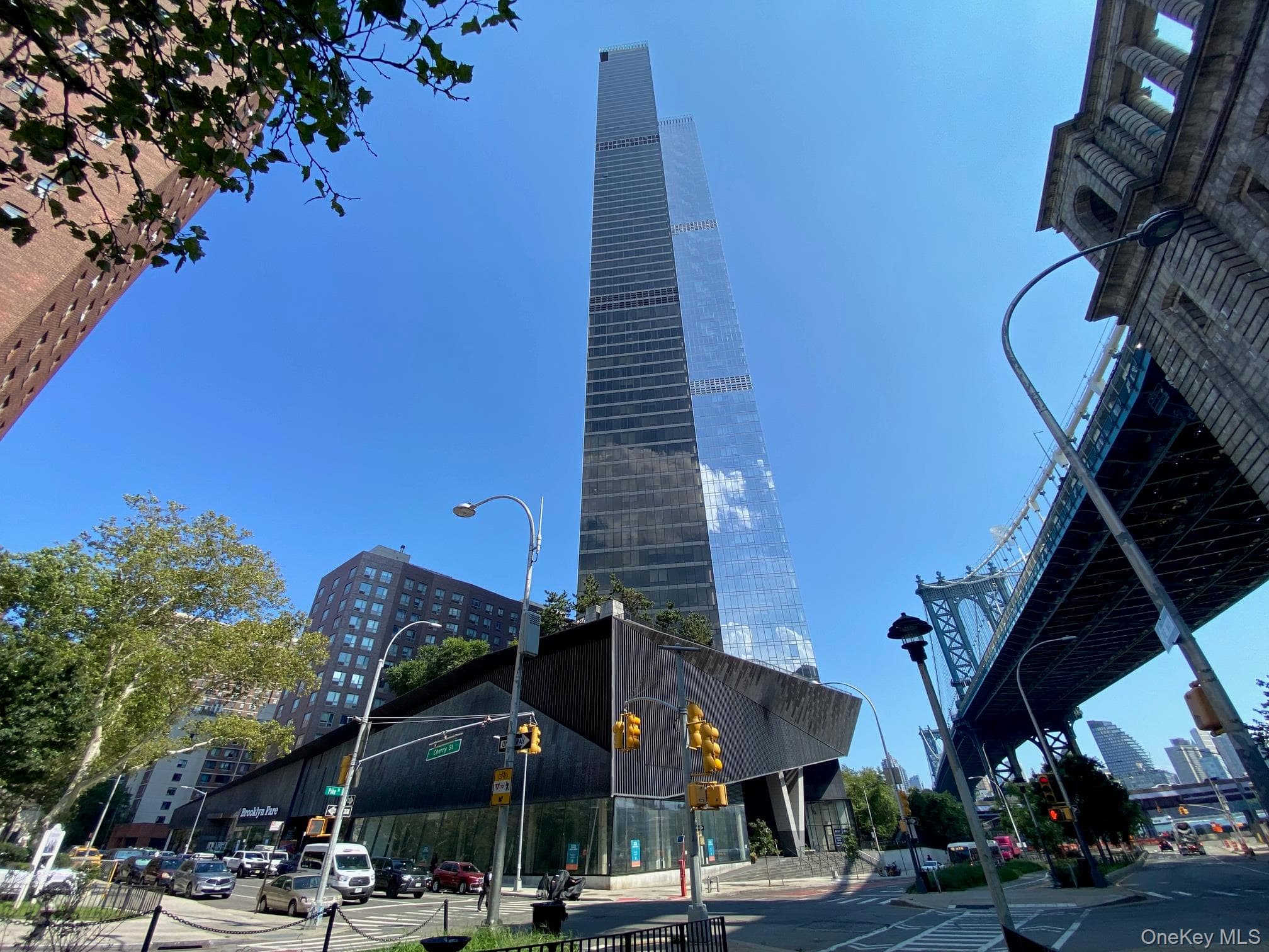 252 South Street Unit: 12G, New York (manhattan)