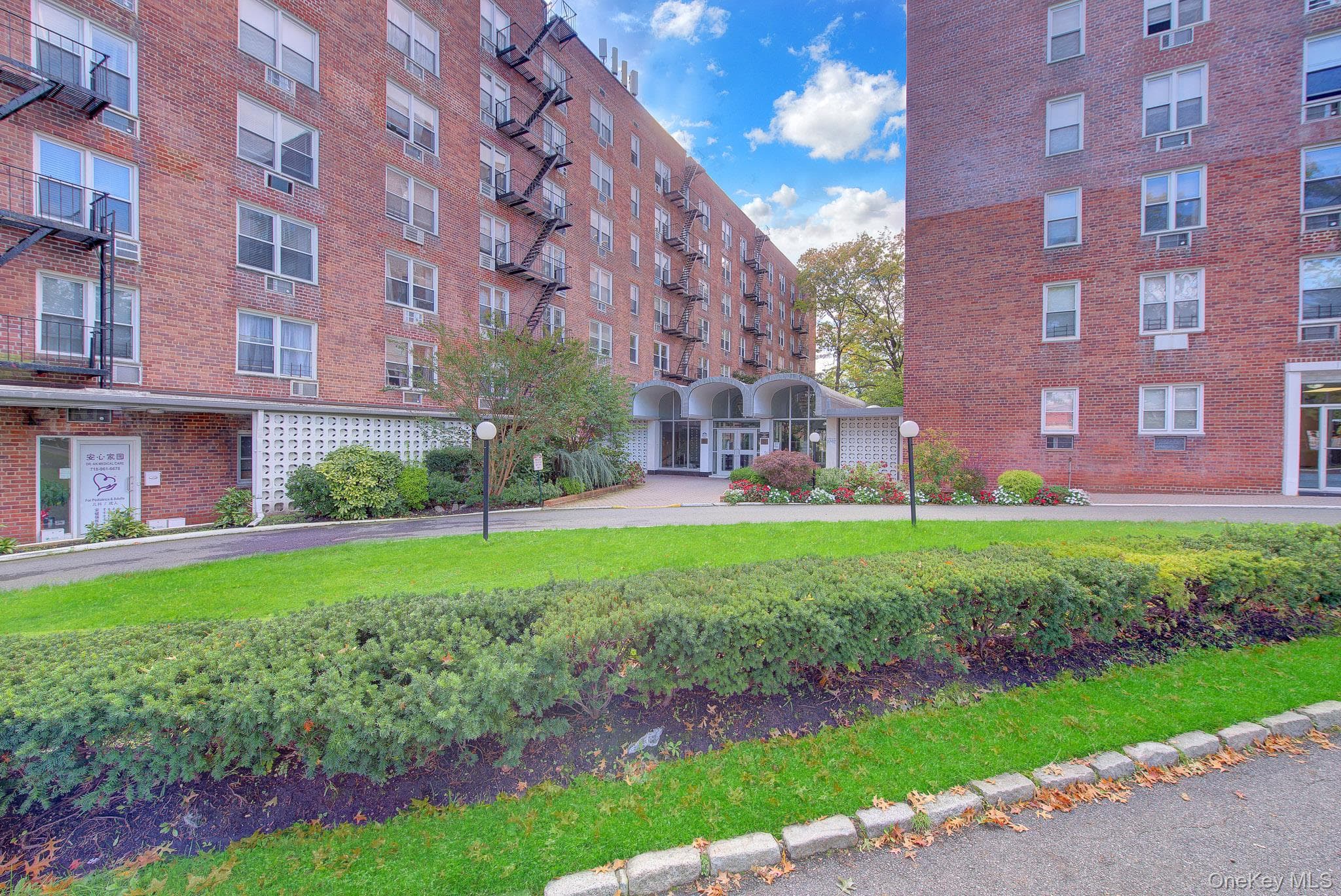 54-40 Little Neck Parkway Unit: 6M, Little Neck